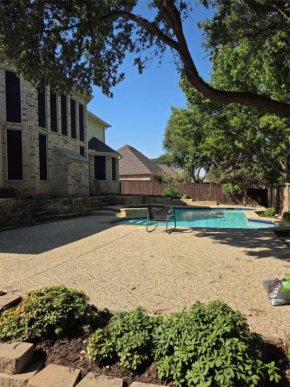 1670 Oak Ridge Drive, Corinth, TX 76210