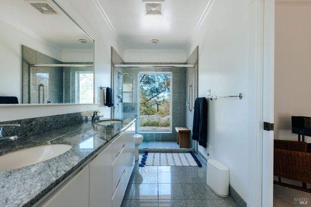 12801 Valley View Dr, Ukiah, CA 95482