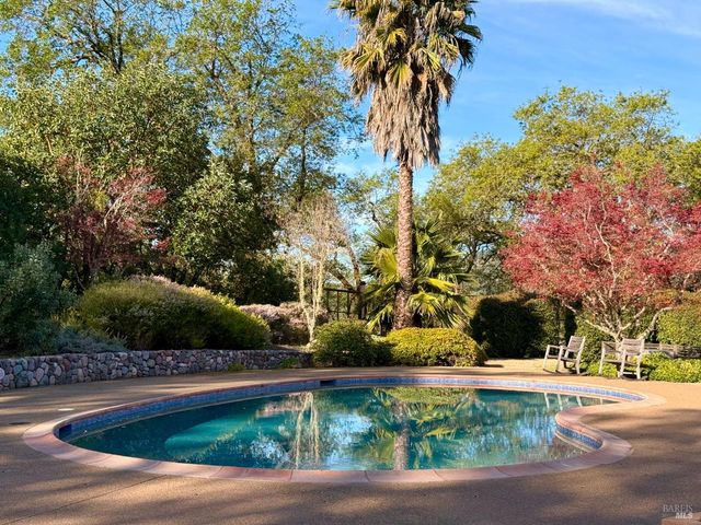 12801 Valley View Dr, Ukiah, CA 95482