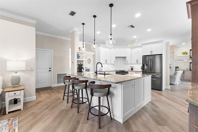 723 WATERSIDE COURT, Tarpon Springs, FL 34689