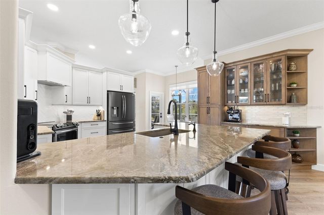 723 WATERSIDE COURT, Tarpon Springs, FL 34689