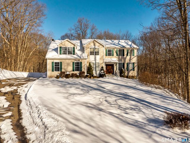 14 Briar Road, Bethany, CT 06524