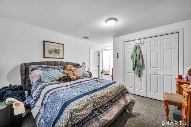 14 Briar Road, Bethany, CT 06524