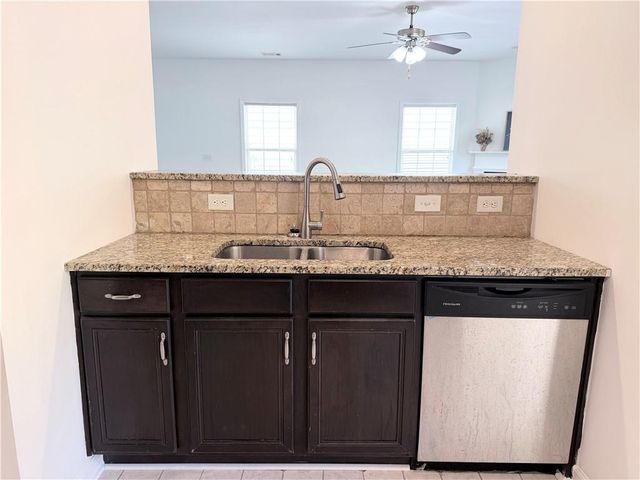 3710 Lakeside Walk Drive NW, Lilburn, GA 30047