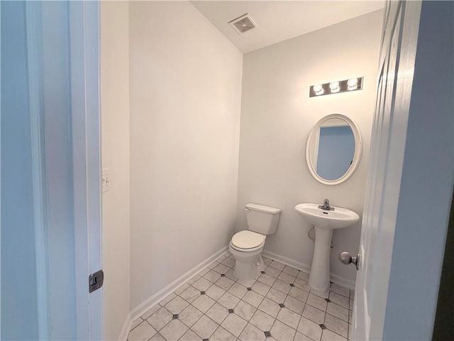 3710 Lakeside Walk Drive NW, Lilburn, GA 30047