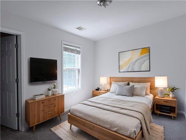 3710 Lakeside Walk Drive NW, Lilburn, GA 30047