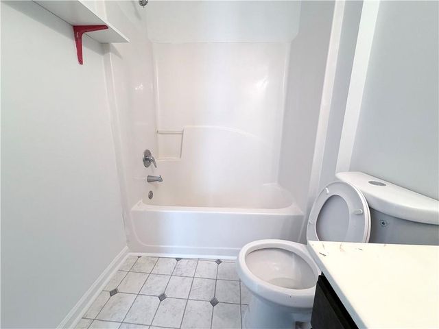 3710 Lakeside Walk Drive NW, Lilburn, GA 30047