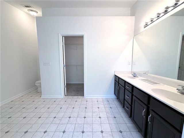 3710 Lakeside Walk Drive NW, Lilburn, GA 30047