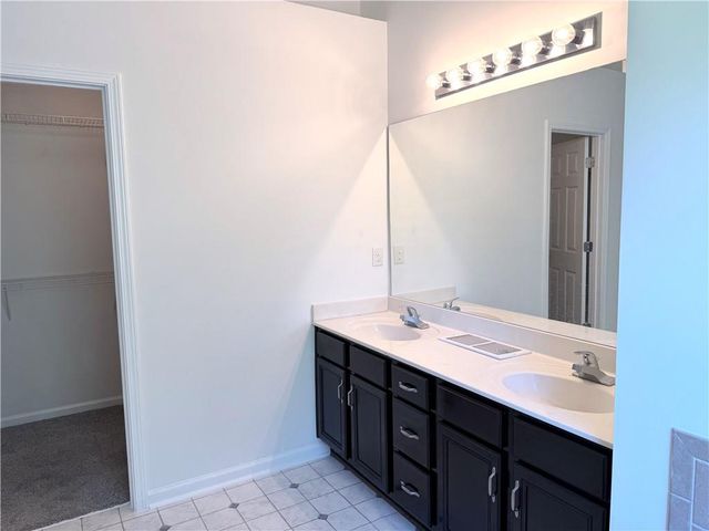 3710 Lakeside Walk Drive NW, Lilburn, GA 30047