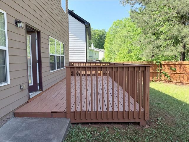 3710 Lakeside Walk Drive NW, Lilburn, GA 30047