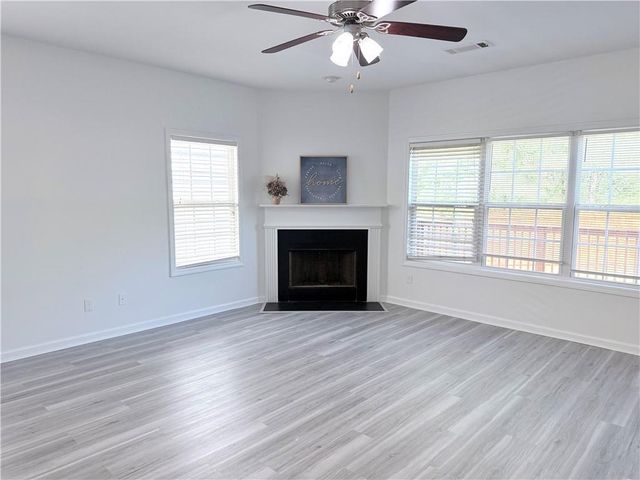 3710 Lakeside Walk Drive NW, Lilburn, GA 30047