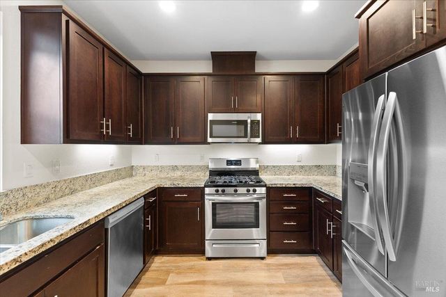 309 Sejong Ln, Santa Rosa, CA 95403