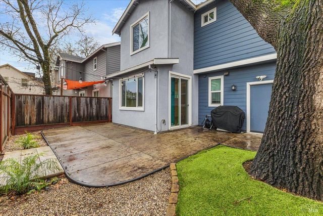 309 Sejong Ln, Santa Rosa, CA 95403