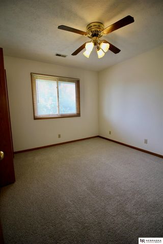 2001 Dana Lane, Papillion, NE 68133