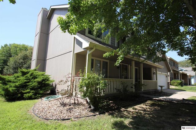 2001 Dana Lane, Papillion, NE 68133