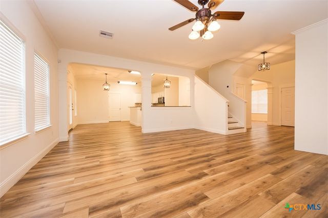 303 Crowfoot Drive, Harker Heights, TX 76548