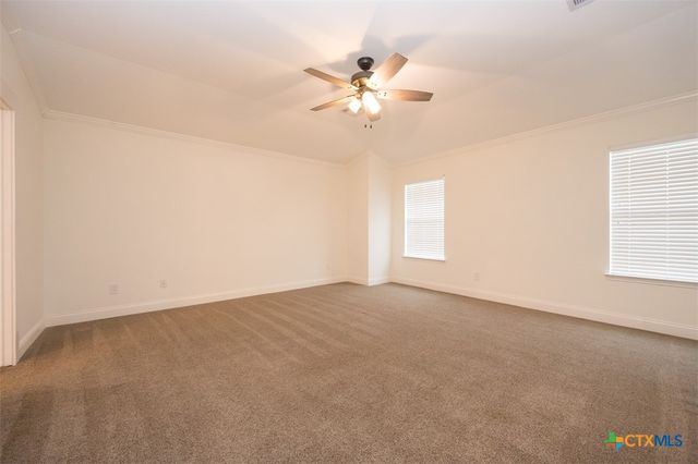 303 Crowfoot Drive, Harker Heights, TX 76548