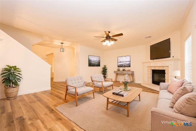 303 Crowfoot Drive, Harker Heights, TX 76548