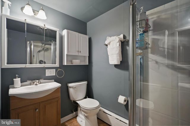 971 HENRY AVE, Wayne, PA 19087