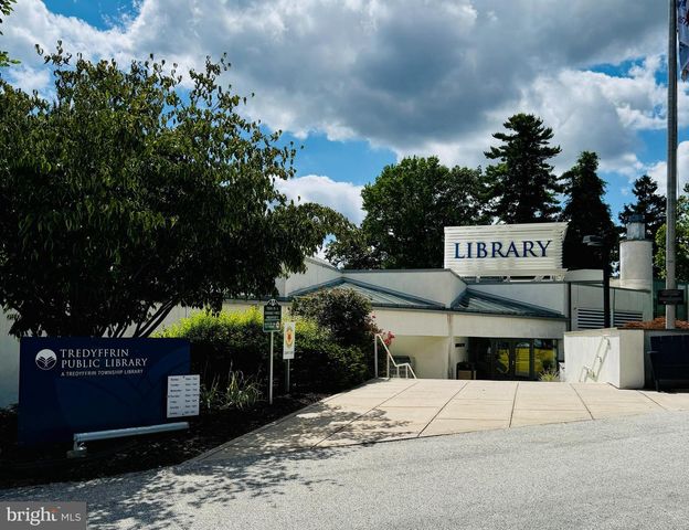 971 HENRY AVE, Wayne, PA 19087