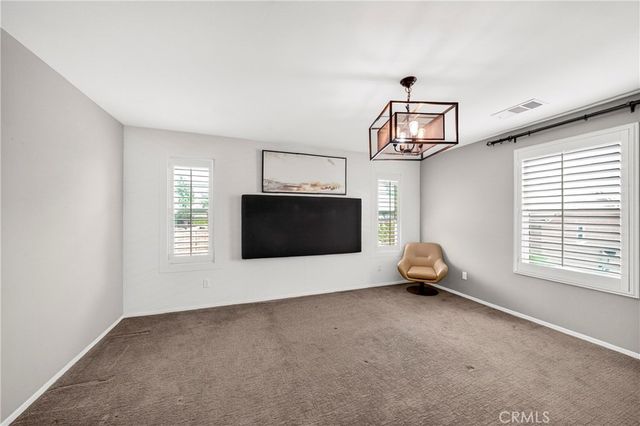 17190 Pioneer, San Bernardino, CA 92407