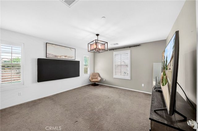 17190 Pioneer, San Bernardino, CA 92407