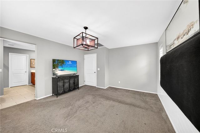 17190 Pioneer, San Bernardino, CA 92407