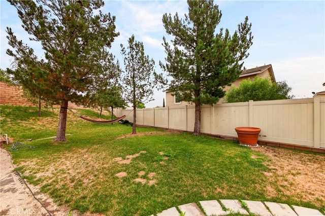 17190 Pioneer, San Bernardino, CA 92407