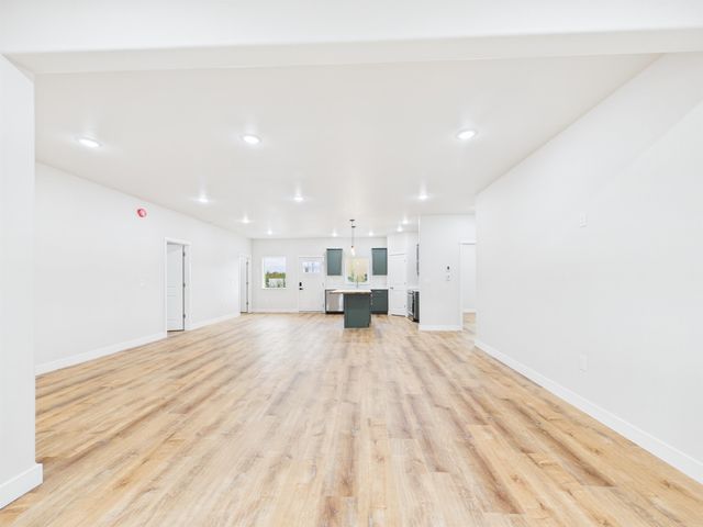 2807 W FIRST AVENUE, North Pole, AK 99705