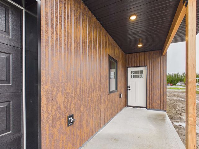 2807 W FIRST AVENUE, North Pole, AK 99705