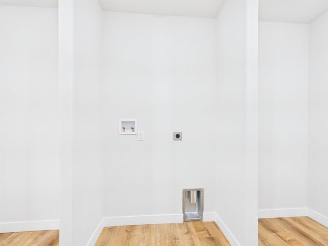 2807 W FIRST AVENUE, North Pole, AK 99705