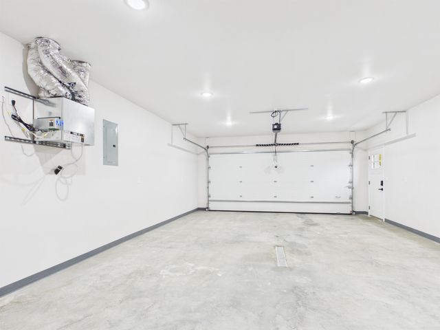 2807 W FIRST AVENUE, North Pole, AK 99705