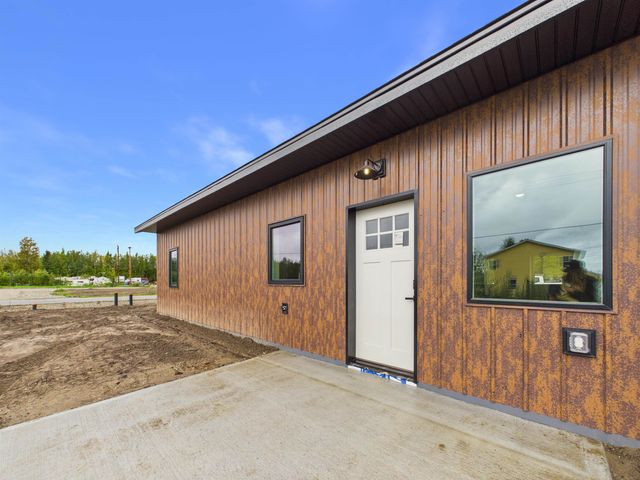 2807 W FIRST AVENUE, North Pole, AK 99705