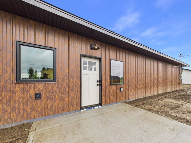 2807 W FIRST AVENUE, North Pole, AK 99705