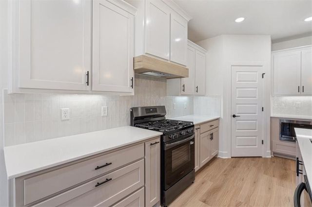 6904 SW High Meadow Boulevard, Bentonville, AR 72713