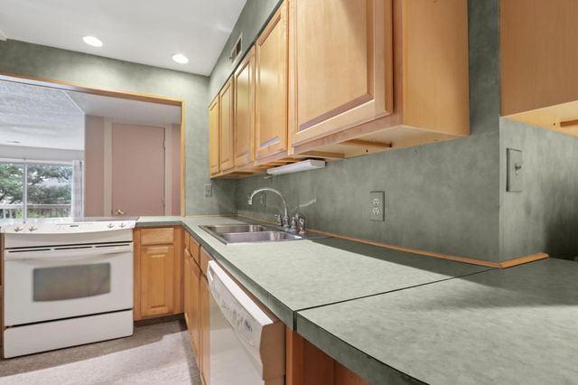 1218 Lake Shore, B, Columbus, OH 43204