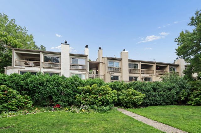 1218 Lake Shore, B, Columbus, OH 43204