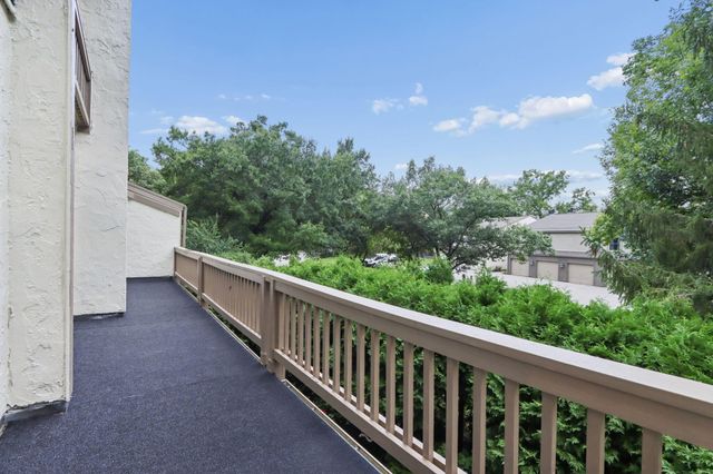 1218 Lake Shore, B, Columbus, OH 43204
