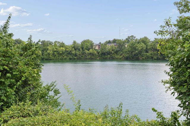 1218 Lake Shore, B, Columbus, OH 43204