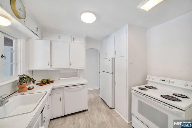 457 Rock Road, Glen Rock, NJ 07452