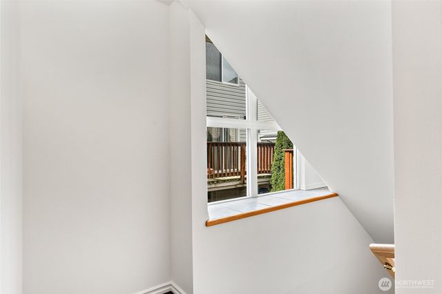 12042 31st Avenue NE, Seattle, WA 98125