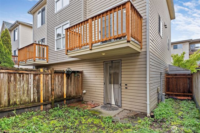 12042 31st Avenue NE, Seattle, WA 98125