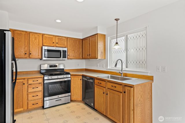 12042 31st Avenue NE, Seattle, WA 98125
