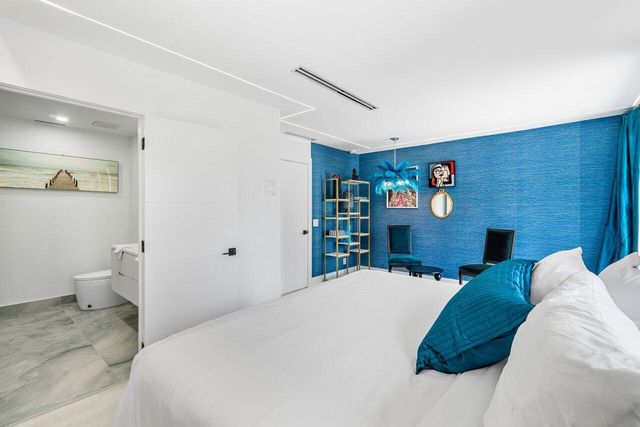2724 N Ocean Boulevard, Fort Lauderdale, FL 33308