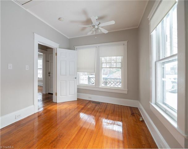 1012 Lexington Avenue, Greensboro, NC 27403