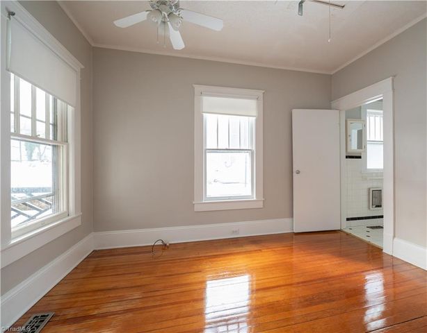 1012 Lexington Avenue, Greensboro, NC 27403