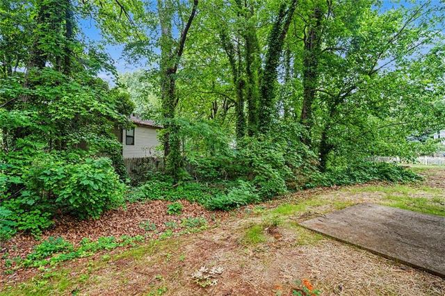 1260 Old Countryside Circle, Stone Mountain, GA 30083