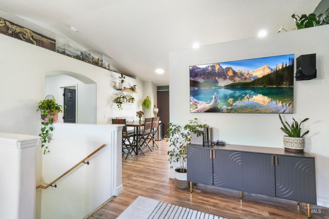 188 Cougar Ct, Nampa, ID 83686