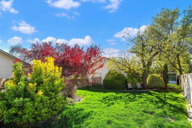 188 Cougar Ct, Nampa, ID 83686