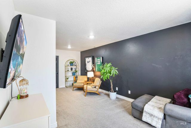 188 Cougar Ct, Nampa, ID 83686